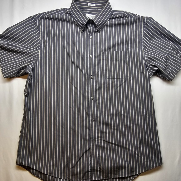 Van Heusen Other - Van Heusen No Iron Button-Down Shirt Men's L 16-16.5 Gray White Short Sleeve